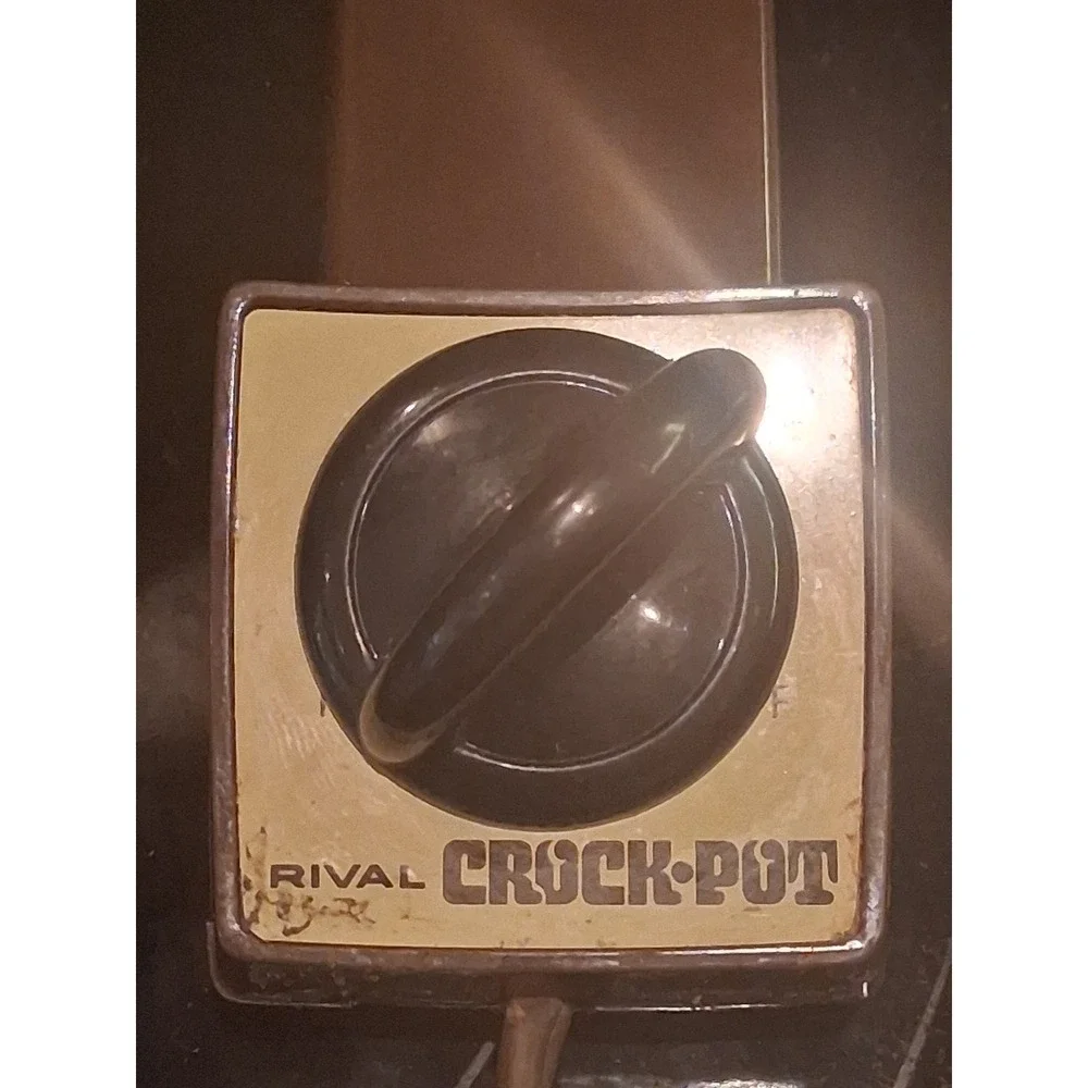 Vintage Rival Crock-Pot Model 3300 5 Qt Stoneware Slow Cooker Gold 1970s Box